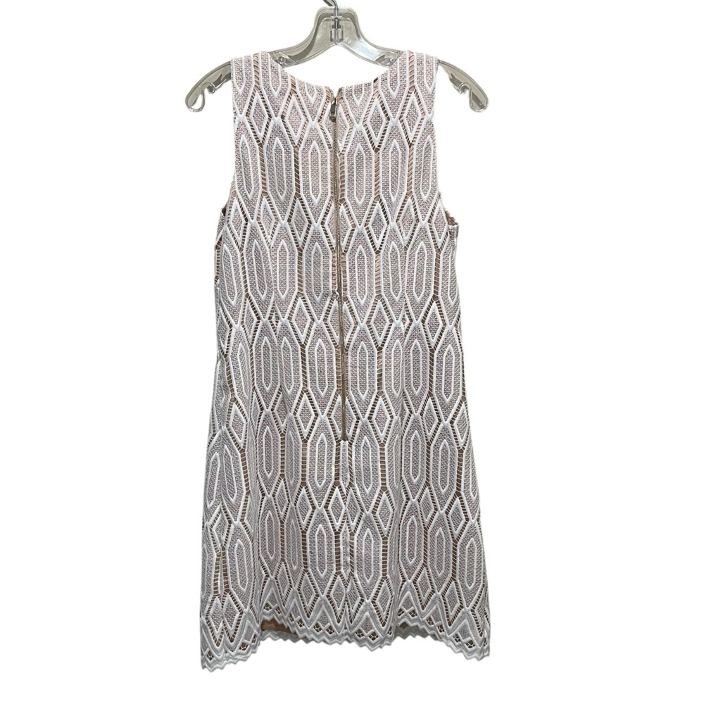 VINCE CAMUTO Lace Sheath Dress Sleeveless White and Tan Women’s Size 8 - Picture 9 of 11